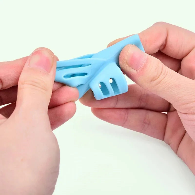 Silicone Pencil Grips Three Fingers Fixed Handwriting Posture Correction Grip Trainer Kids Pencil Holder Writing Aid Grip