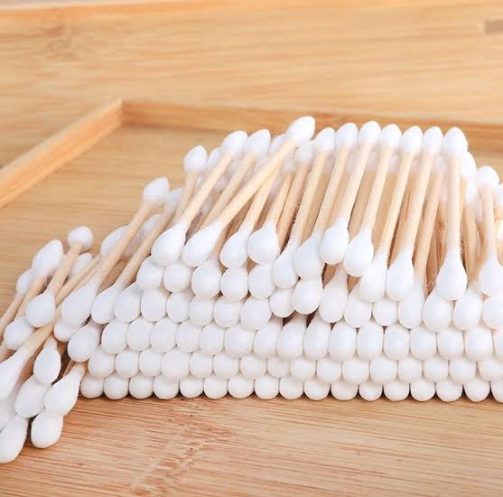 Pack of Wooden cotton buds