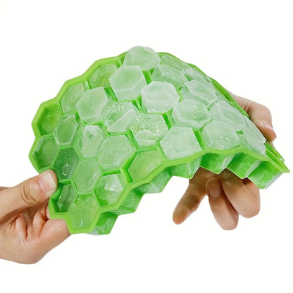Silicone Ice cube Tray with plastic lid Easy Push Pop Out Square Silicon Ice Cubes Tray Honeycomb Shape Silicone Ice Cube Molds with Lid Flexible Tray for Refrigerator And Freezer