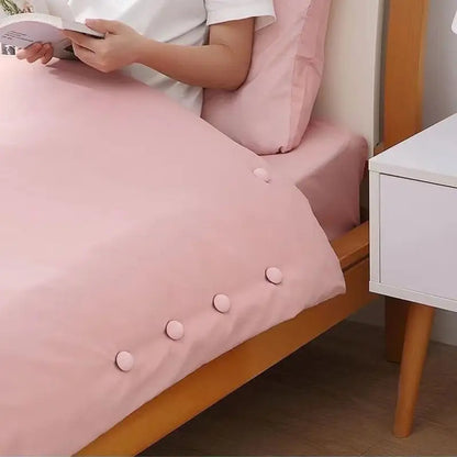 4pcs, Random Color Quilt Fasteners, Removable Bed Sheet and Duvet Cover Clips, Household Bedding Accessories, Prevent Quilt Shifting, Reusable