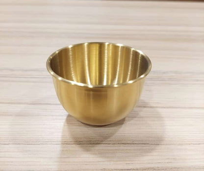 Golden sauce bowl premium quality . 7.3 cm . Reusable Stainless Steel Small Sauce Cup Seasoning Spice Dishes Ketchup Hot Pot Dipping Bowl Saucer Tableware Kitchen Supplies