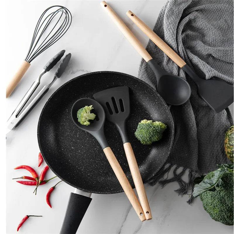 Silicone Kitchen Utensils Set Cooking Utensils Non-stick Cookware Spatula Shovel Egg Beaters Wooden Handle Kitchen Cooking Tool Sets