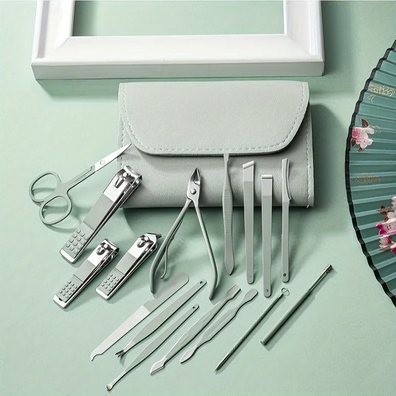 Nail Clippers Manicure Set 16pcs Nail Tool Kit with Luxury Travel Case Pedicure and Manicure Beauty Gift for Men and Women
