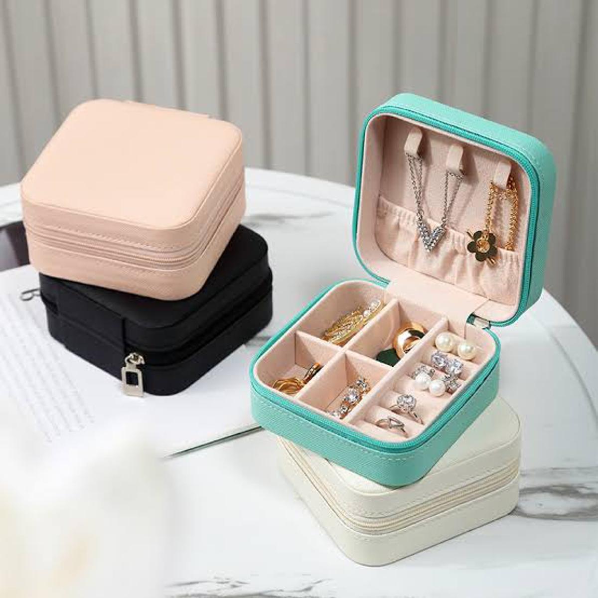 Mini leather jewellery box